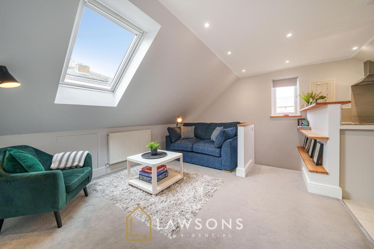 Loft Living By Lawsons With Parking Apartment วินด์เซอร์ ภายนอก รูปภาพ
